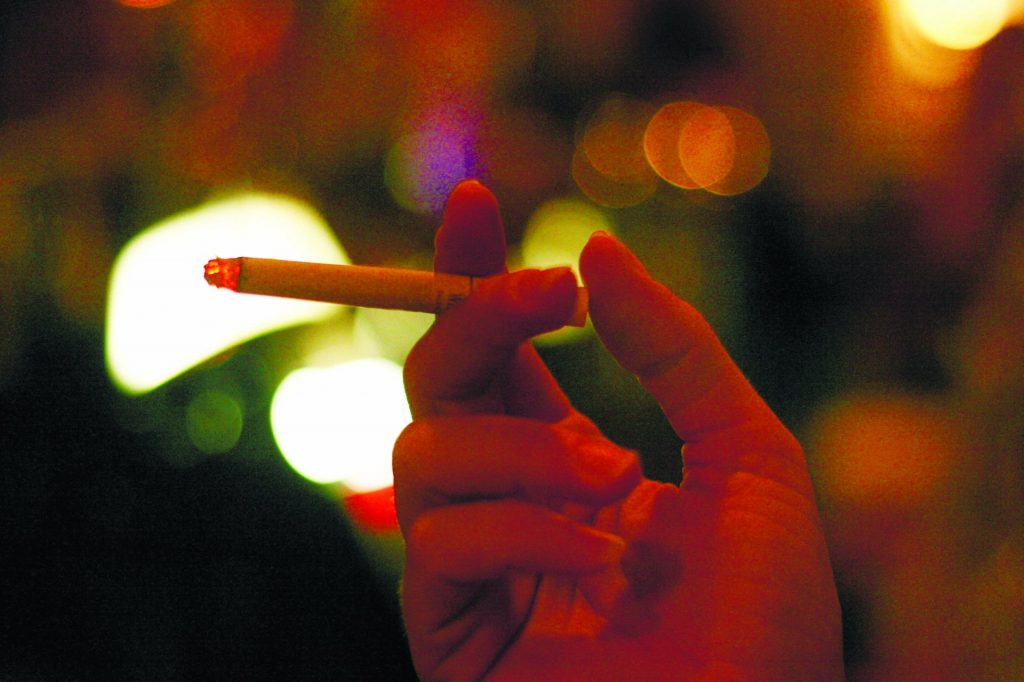 עישון, סיגריה (צילום אילטוסטרציה: דן קינן)